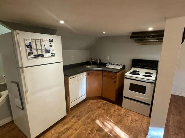 Detached Home For Lease | X8333008