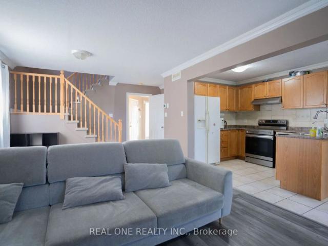 Detached Home For Lease | X8440516
