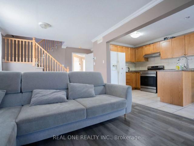 Detached Home For Lease | X8440516