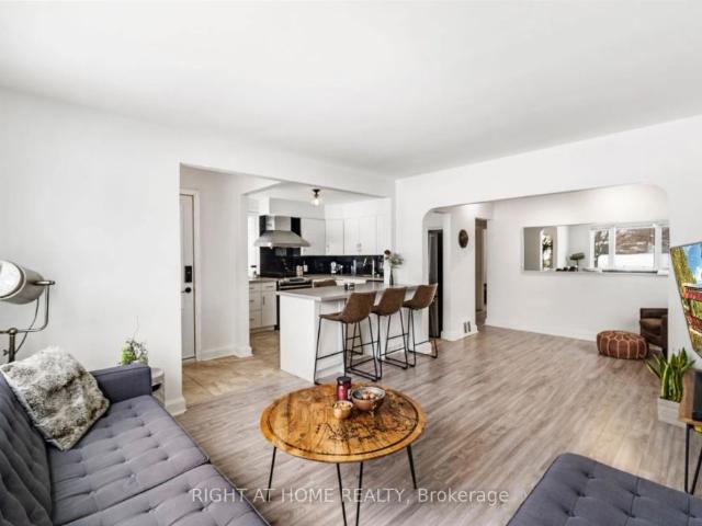 Detached Home For Lease | E8332698