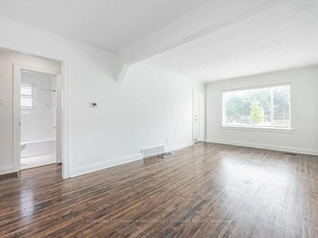 Detached Home For Lease | E8469718