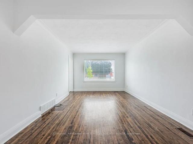 Detached Home For Lease | E8469718