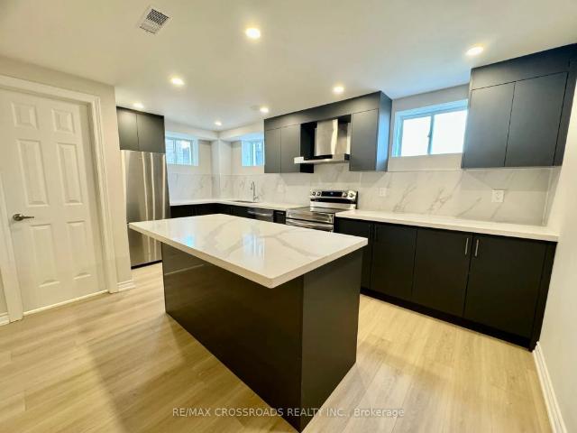 Detached Home For Lease | E9231024