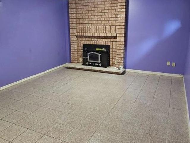 Detached Home For Lease | E9238056