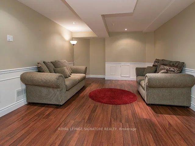 Detached Home For Lease | N9061837