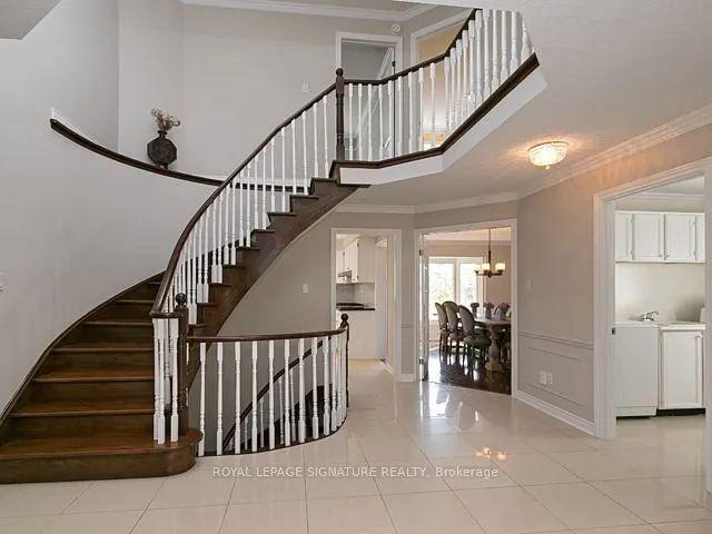 Detached Home For Lease | N9061837
