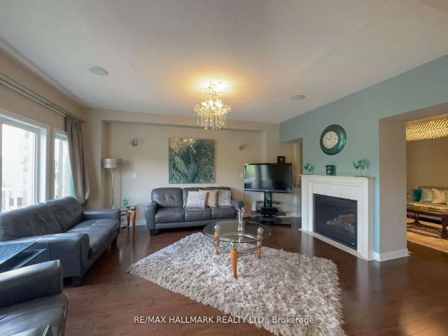 Detached Home For Lease | N9246351