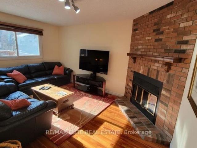 Detached Home For Lease | N9253423