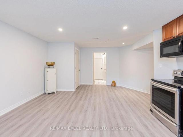 Detached Home For Lease | N9256054