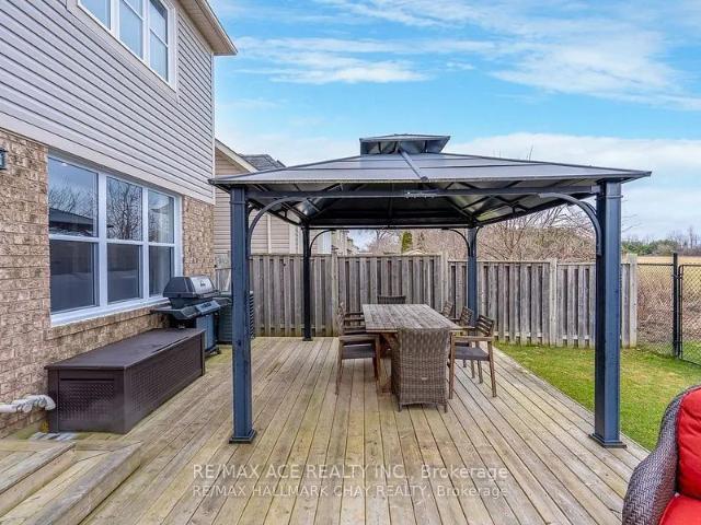 Detached Home For Lease | N9257461