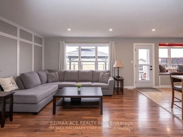 Detached Home For Lease | N9257461