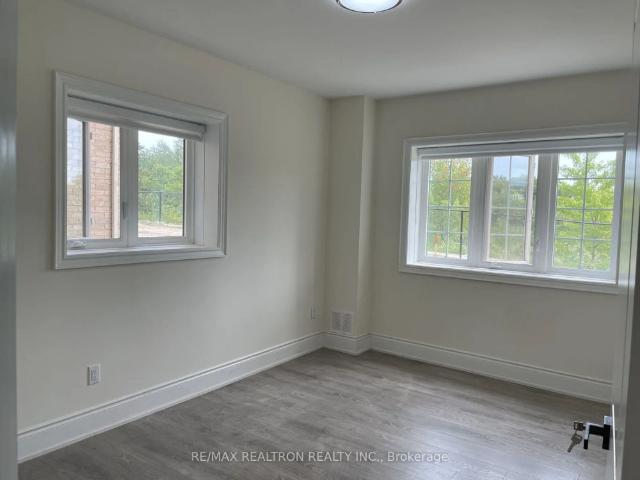 Detached Home For Lease | N9258841