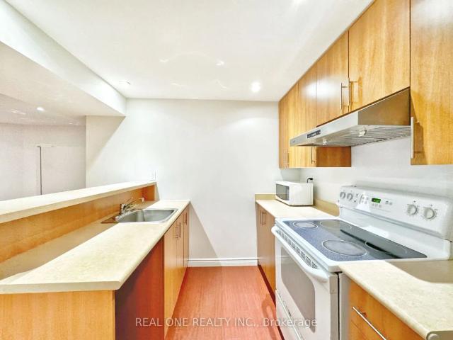 Detached Home For Lease | N9234064