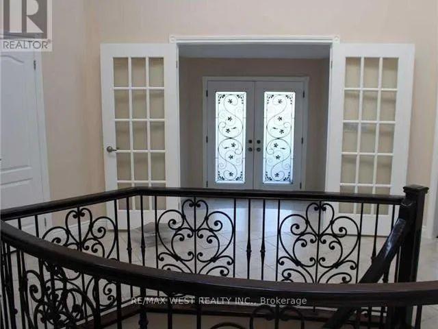 Detached Home For Lease | N9238897