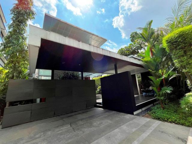 Detached house at Trevose Crescent Detached House For Sale, $23,000,000, 6 Bed 6 Bath 7,000 sqft $3,549.00 psf