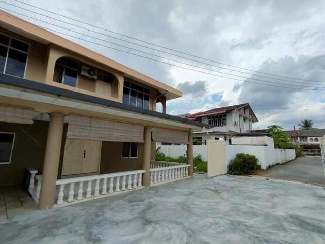 Detached House for Sale at Jalan Kapor Stapok Kuching Sarawak