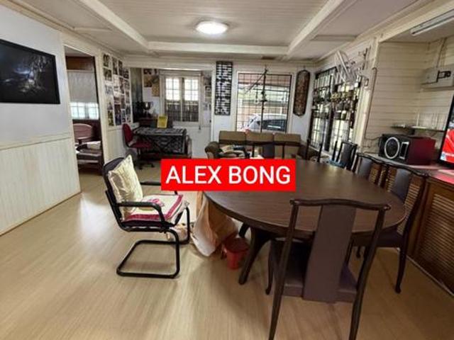 DETACHED HOUSE FOR SALE At KAMPUNG CERMELANG JALAN STAMPIN KUCHING