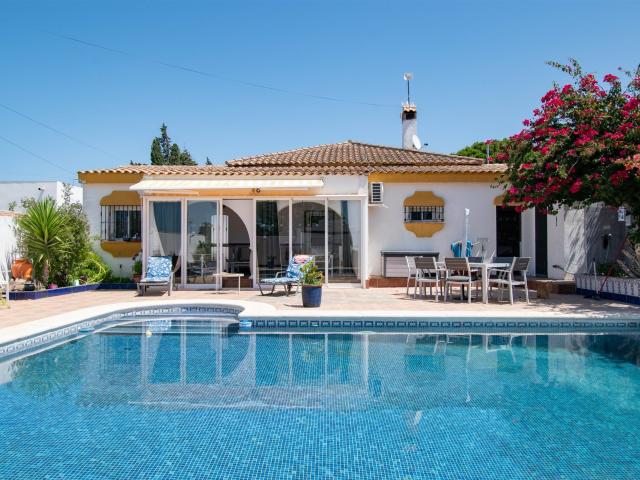 Details& 13 & 13 Property Id: 47764& 13 & 13 Price: 329,900&. 150m² Chiclana de la frontera