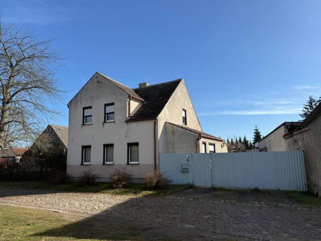 DEUTSCHMANN IMMOBILIEN * ivd Einfamilienhaus mit Potential in ruhiger Lage von Angermünde!