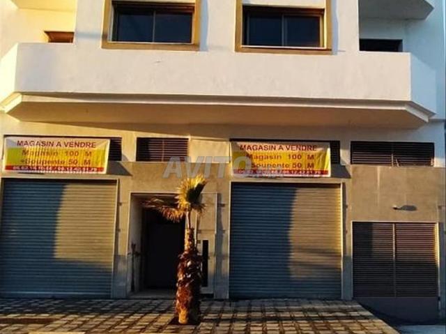 Deux magasins commerciaux 20.000