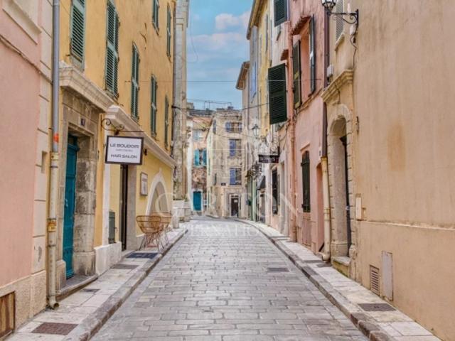 Deux appartements au cœur du village de Saint Tropez