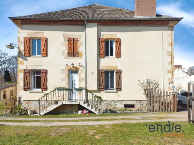 Deux logements 122 m² et 60 m² accés indépendant 181m² Bézenet