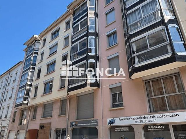 Deux pièces 48m2 loué