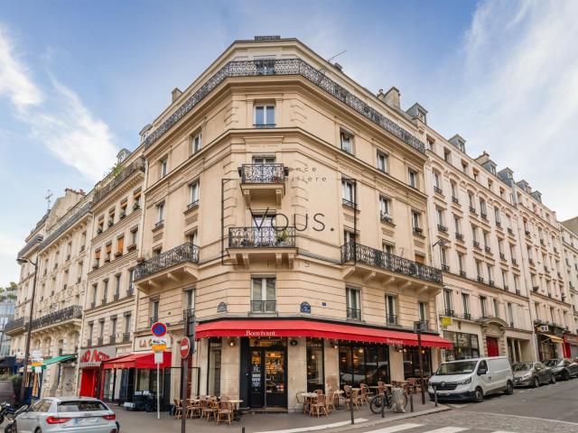Deux pièces à rénover au cœur du quartier Latin Paris Ve 44m² Paris 5ème