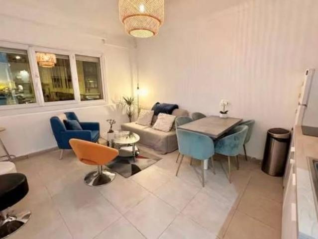 Deux pièces avec dressing et bureau