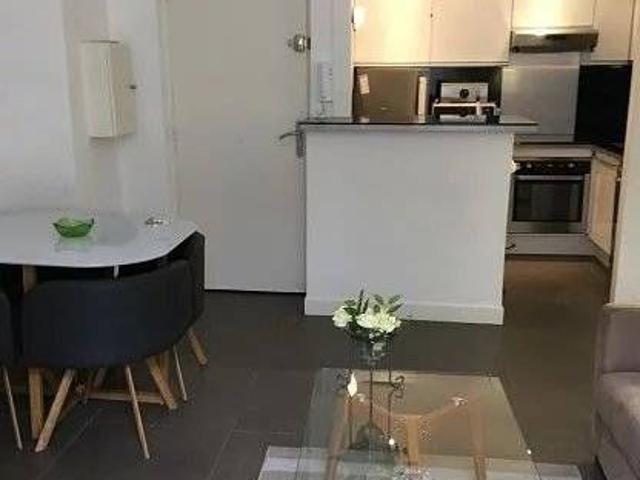 Deux pièces de 42m² avec terrasse de 20m² et parking