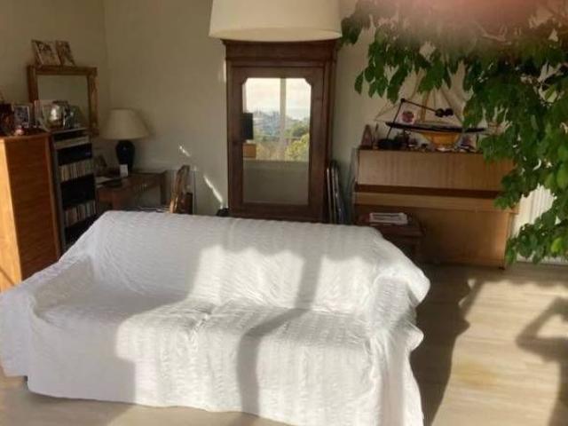 Deux pièces de 70m² à cimiez avec balcon