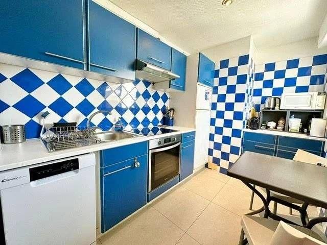 Deux pièces de 38m² avec terrasse de 40m² et parking privé