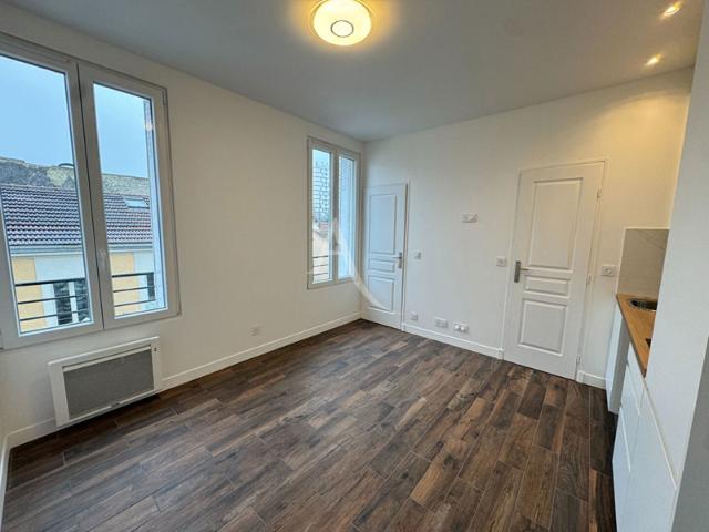 DEUX PIECES EN DUPLEX /19 M² / IVRY SUR SEINE
