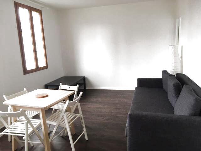 DEUX PIECES MEUBLE