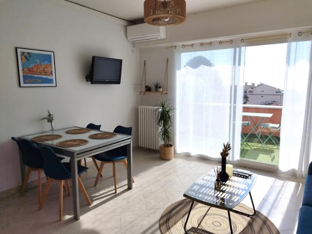 DEUX PIECES MEUBLE MENTON Gare Routère