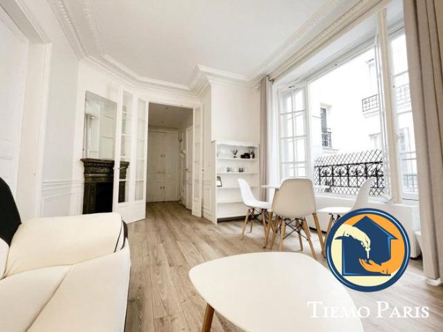Deux pièces MEUBLÉ récemment rénové TIEMO PARIS, Paris 8ème