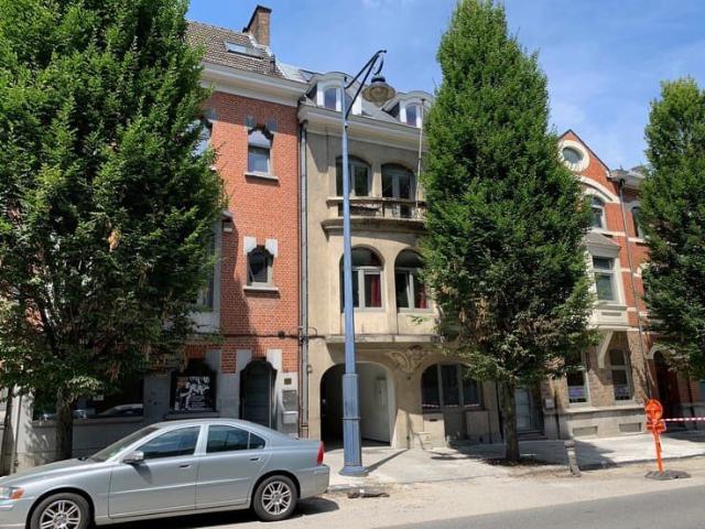 Deux très beaux Kots à louer au 1/09 ds Maison de 8 kots
