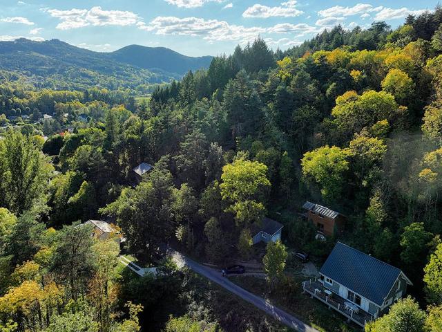 Deux villas bioclimatiques sur 6 523 m² Calme, confort et projet locatif