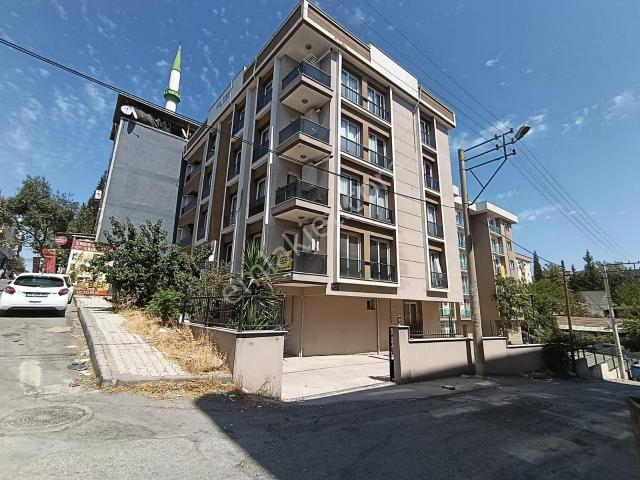Deü Tınaztepe Kampüsü Yakını 2+0doğalgazlı Balkonlu Arakat Daire