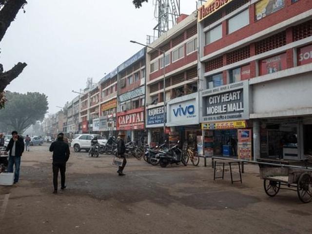 Dev Properties Chandigarh Commercial Showroom 2500 Sq. Ft. in Sector 35 Chandigarh Listing ID: #10157