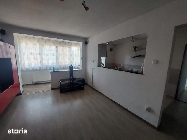 DEVA, Apartament 3 camere, decomandat, 75mp