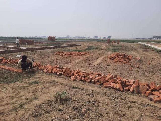 Developed Land in Gorakhpur, Uttar Pradesh, Ref# 201960539