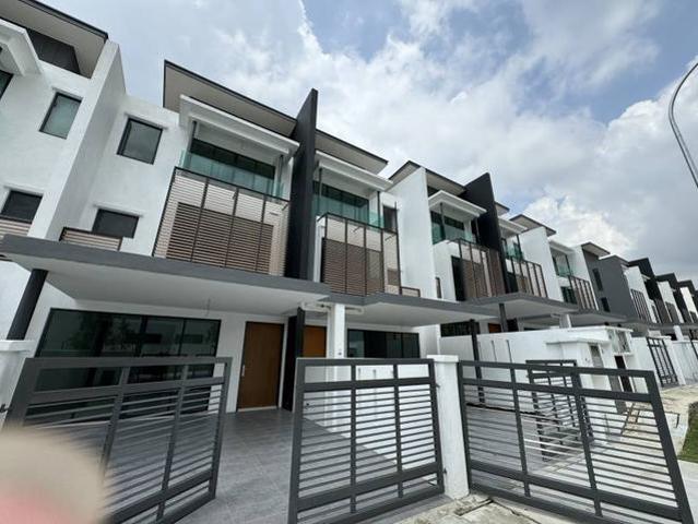 Developer Unit 3 Storey Setia Alam 2 Hilltop U10 Shah Alam