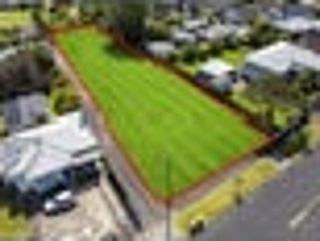 DEVELOPERS GOLD SUBDIVIDE UP TO 9 LOTS