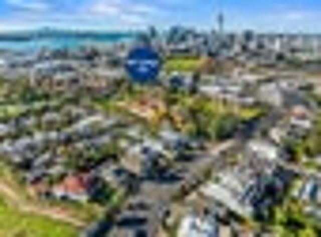 DEVELOPERS, LAND BANKERS, OWNER OCCUPIERS