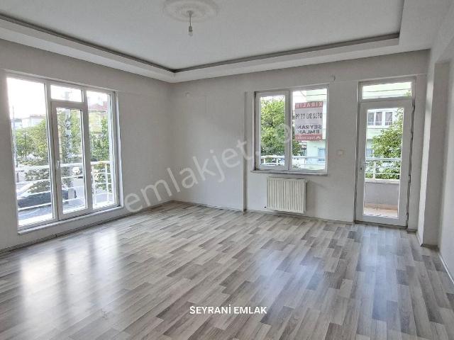 Develi Çarşı Merkezinde Kiralık 3+1 Daire