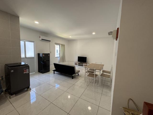 Stutong DEverglades Townhouse Upper Unit