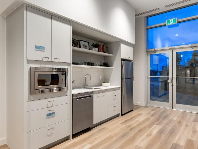 deVille Quarry Park 2 Bedroom Apartment for Rent at 85 Quarry Park Rd Se, Calgary, AB T2C 5V5 Quarry Park