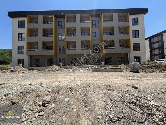 Devlet Hastanesi, Emnıyet Müdürlüğü Yakını Satılık 1+1 Konut