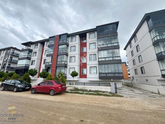 Devlet Hastanesi Ve Diş Hastanesi Yanında Ayrı Mutfak Arakat 2+1